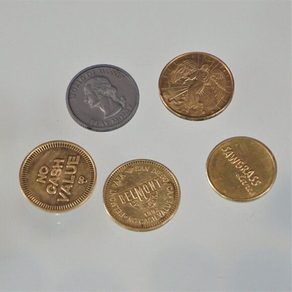Vintage 5 Token Coin Lot Guardian Angel Eagle Stars Belmont Park Sawgrass Lanes - Picture 2 of 13